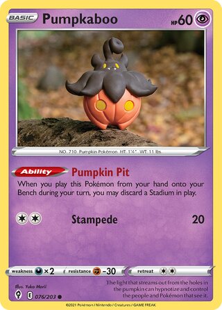 Pumpkaboo 076/203 - Evolving Skies